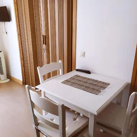 Blaupark Vacacional Con Piscina Y Terraza En
