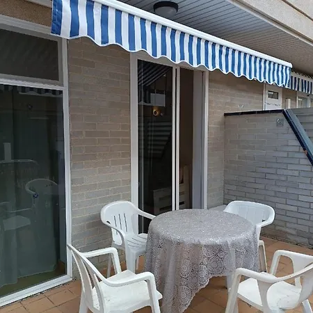Blaupark Vacacional Con Piscina Y Terraza En