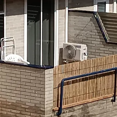 Blaupark Vacacional Con Piscina Y Terraza En