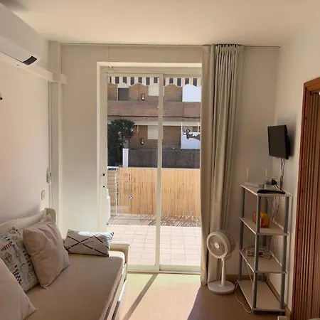 Blaupark Vacacional Con Piscina Y Terraza En